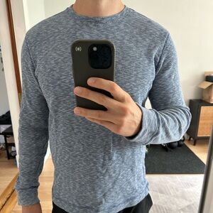 Banana Republic - Cotton Crewneck Henley - blue/grey pattern - size Large